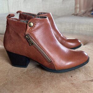 Brown Leather Ankle Boots Block Heel Western Minimal Fall Classic women 8 Earth